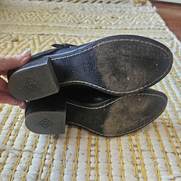 Donald J Pliner Dalis bootie in leather suede - Picture 6 of 6